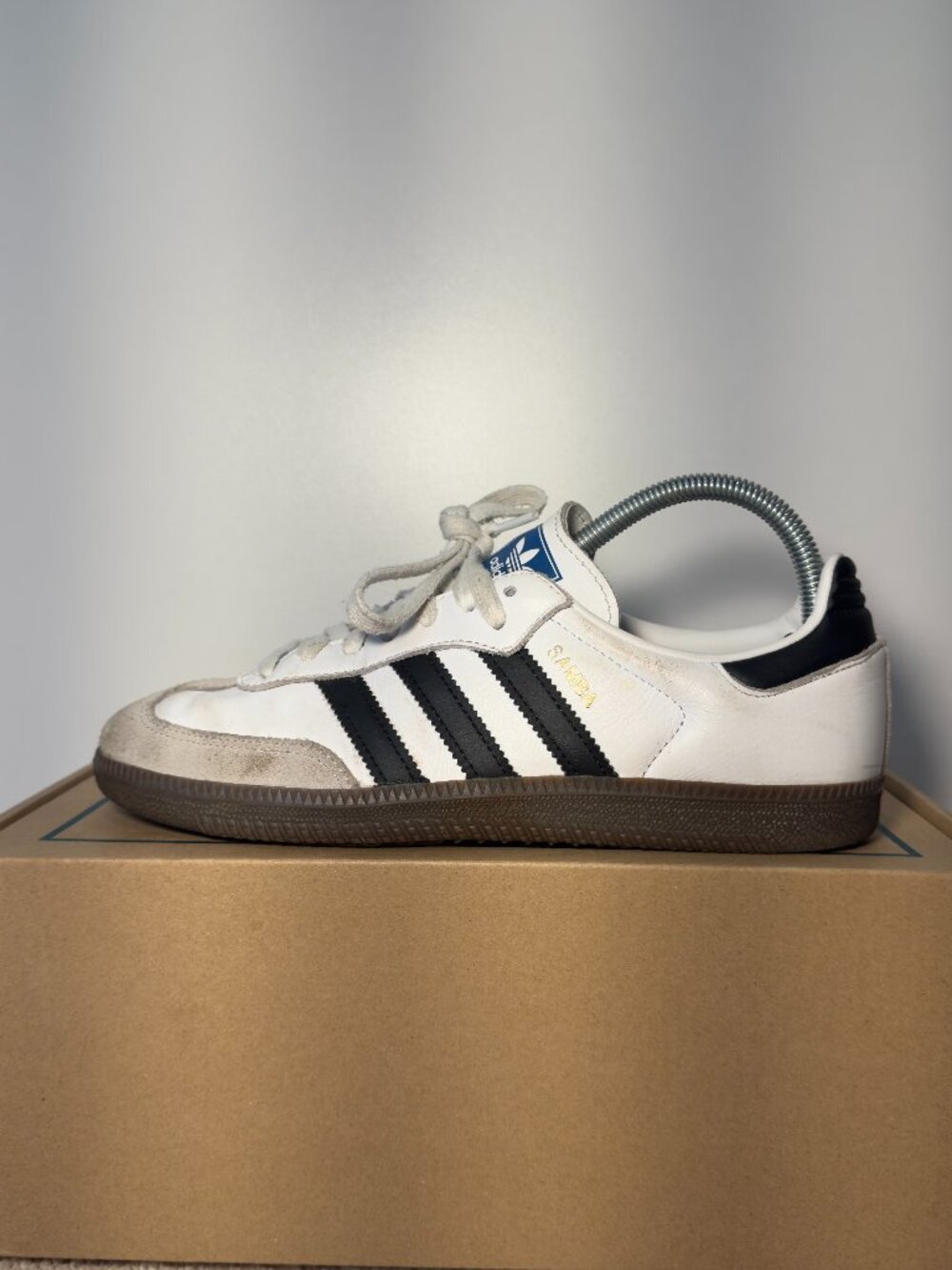 Adidas Samba Women’s 7.5 White Leather Sneakers Classic Retro Trainer